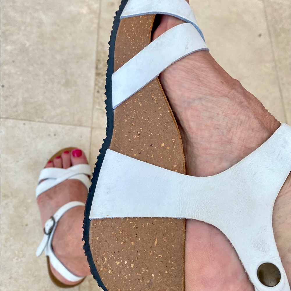 BioNatura made in Italy leather sandals